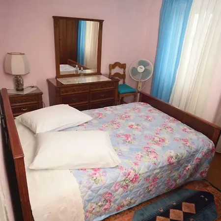 Eleni's House Дом отдыха *